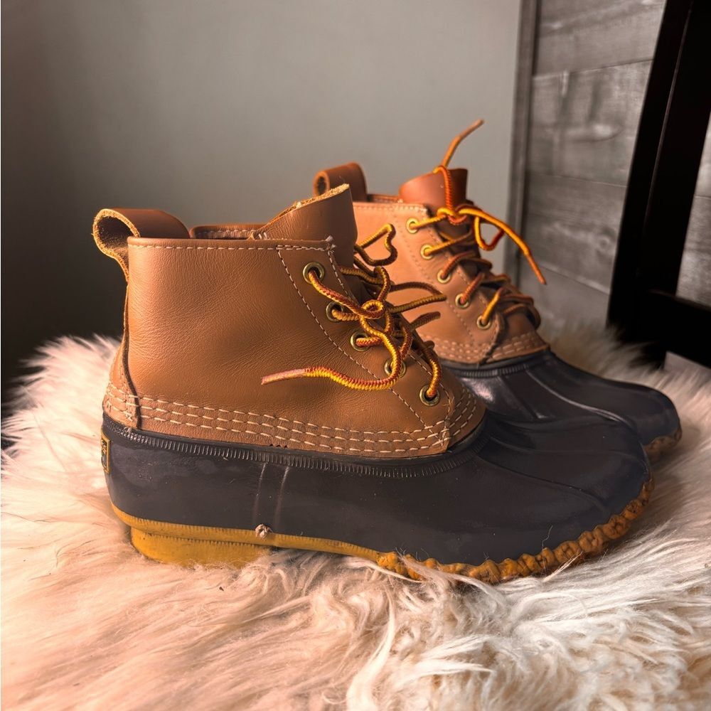 LL Bean women 8 Bean boots Classic Duck Boots - Brown & Black Waterproof Lace-Up